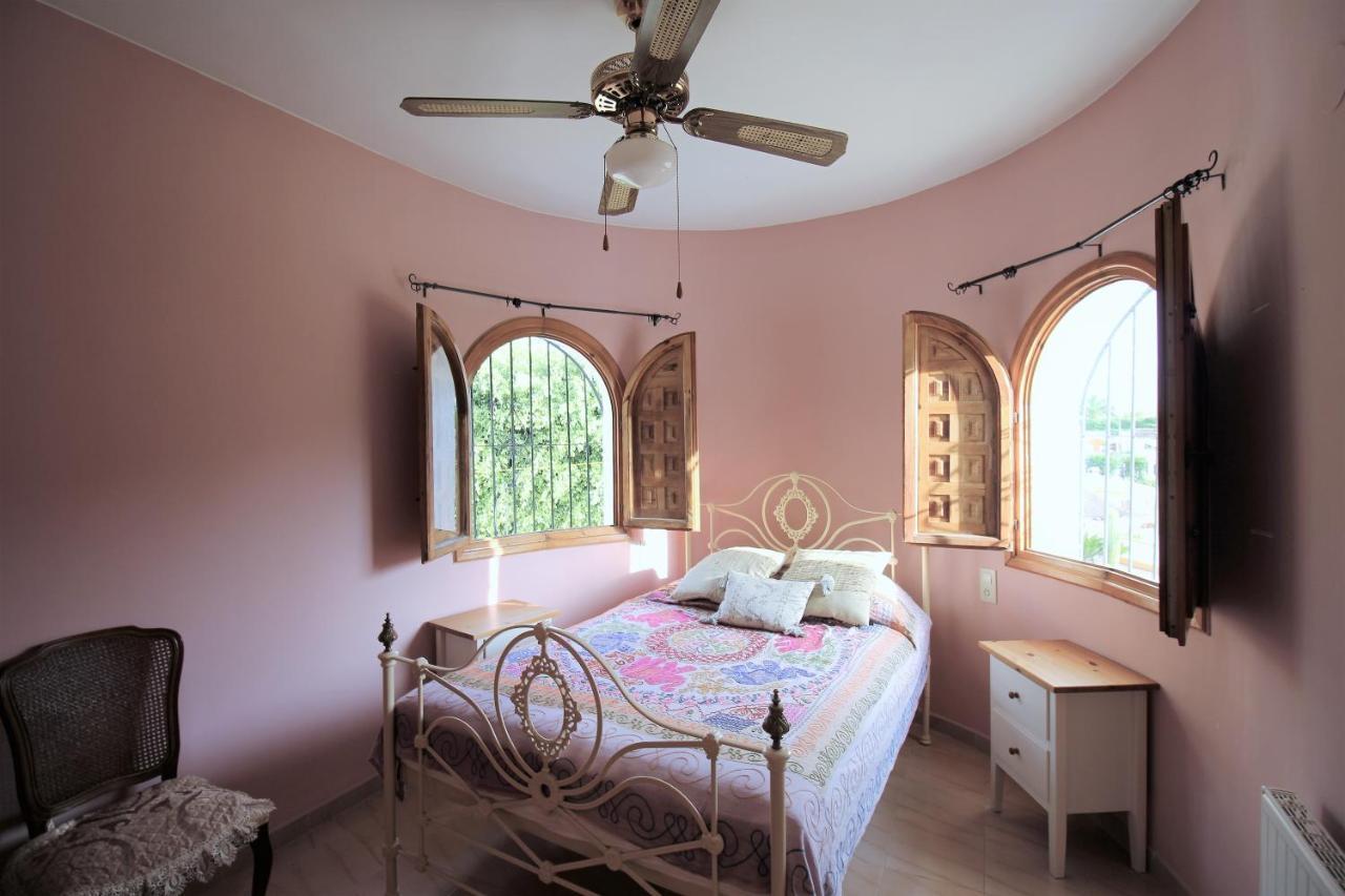 Nailencia Villa กัลเป ภายนอก รูปภาพ